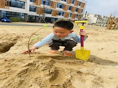 玩沙啦！